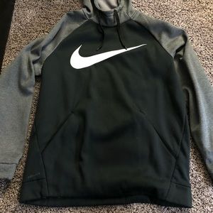 Nike Men’s Hoodie- excellent condition